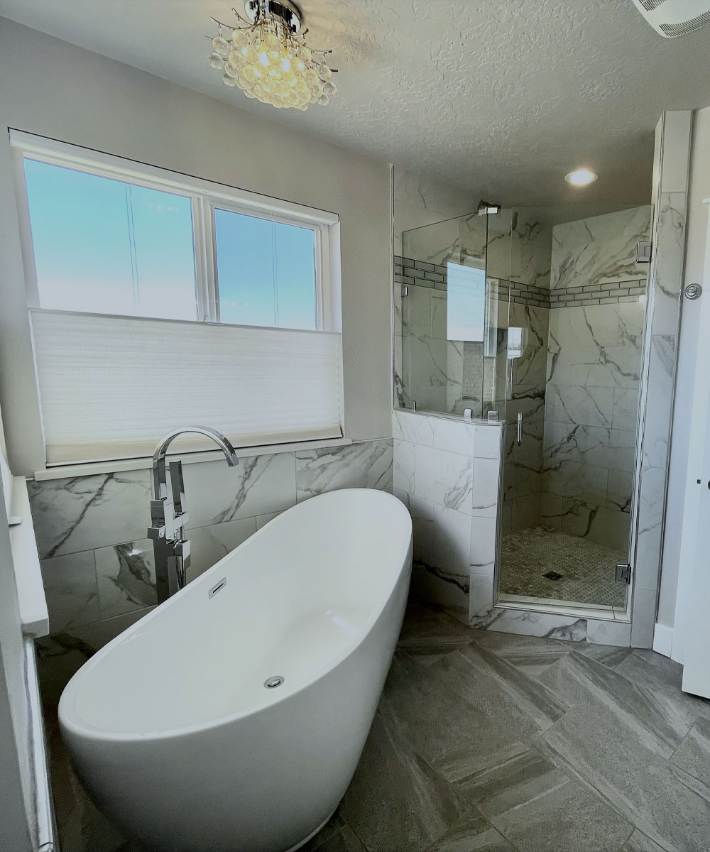 New home construction custom bath by Braemar